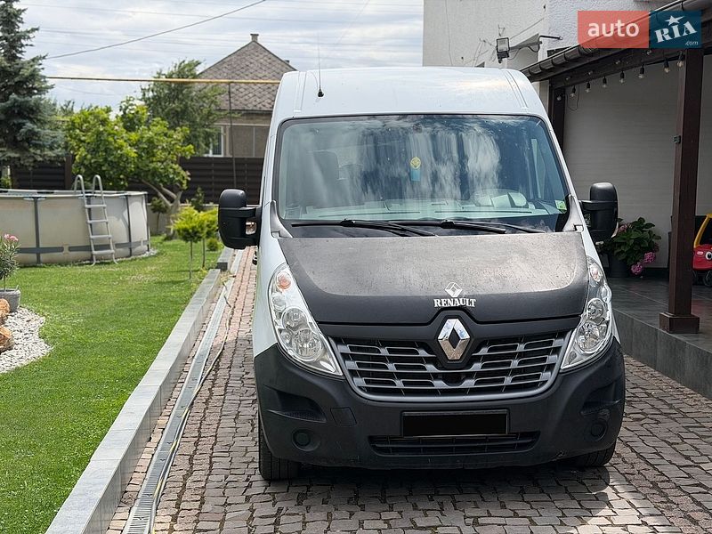 Грузовой фургон Renault Master 2017 в Мукачево