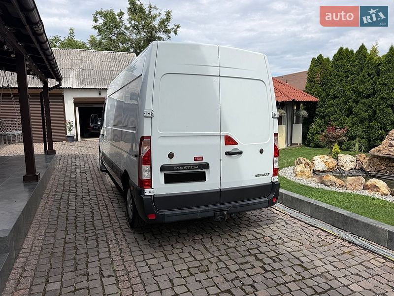 Грузовой фургон Renault Master 2017 в Мукачево