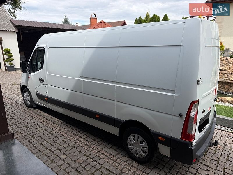 Грузовой фургон Renault Master 2017 в Мукачево