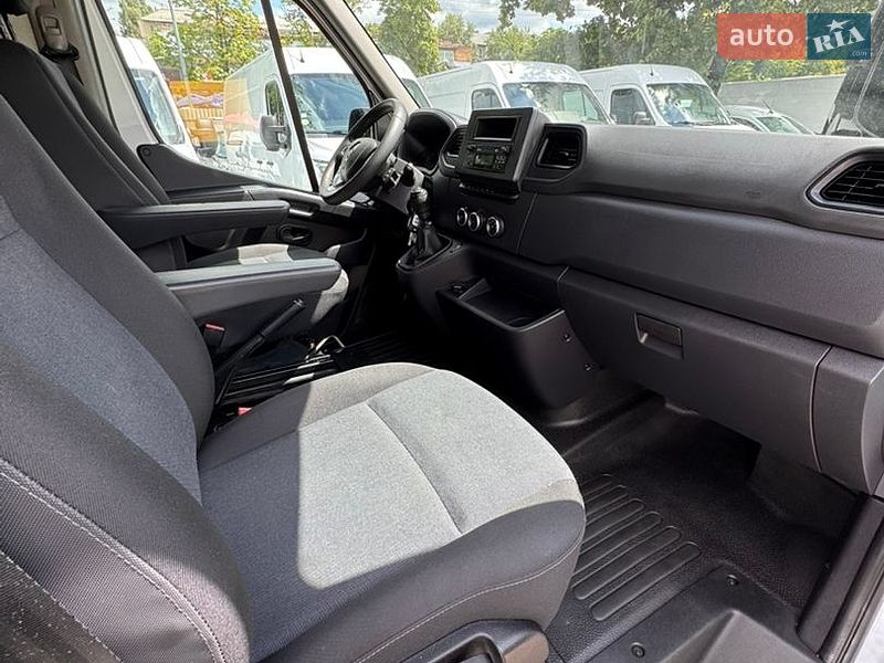 Вантажний фургон Renault Master 2023 в Києві