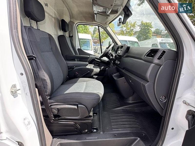 Вантажний фургон Renault Master 2023 в Києві