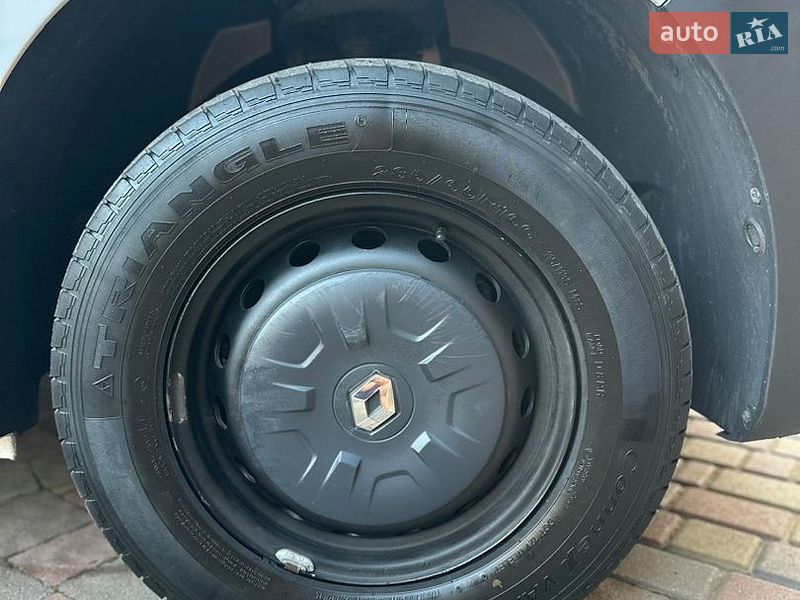 Грузовой фургон Renault Master 2022 в Калуше фото 8 Грузовой фургон Renault Master 2022 в Калуше