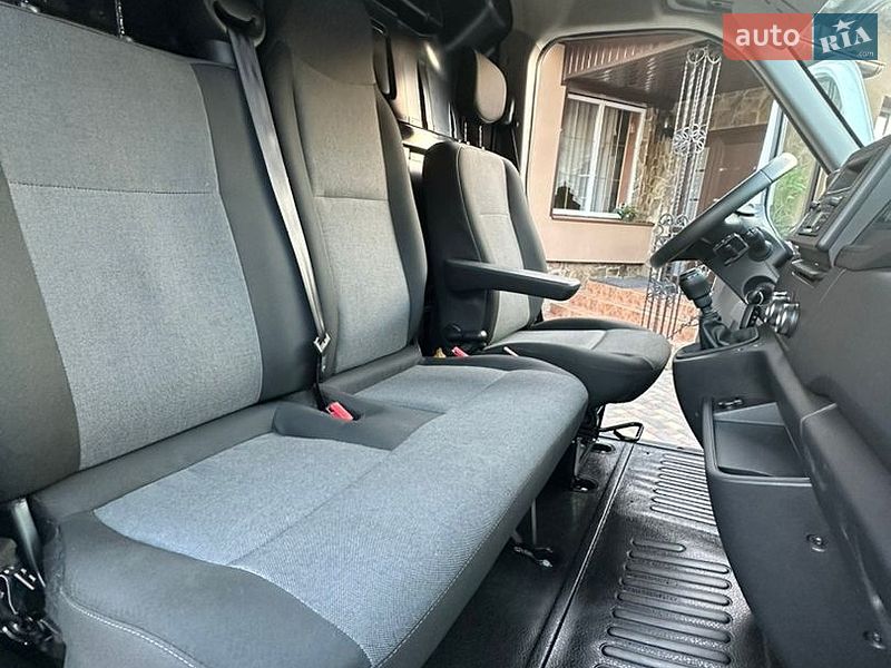 Грузовой фургон Renault Master 2022 в Калуше фото 25 Грузовой фургон Renault Master 2022 в Калуше