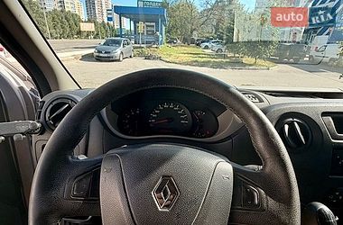 Грузовой фургон Renault Master 2011 в Броварах