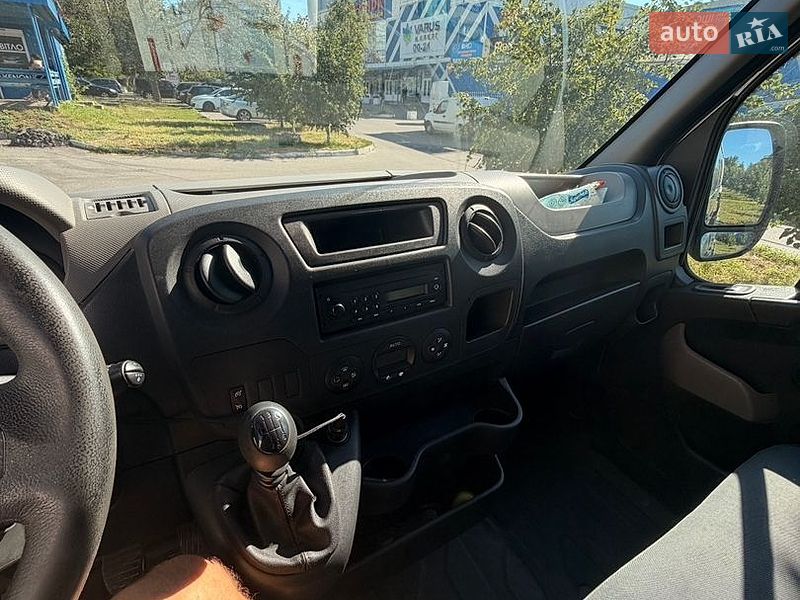 Грузовой фургон Renault Master 2011 в Броварах