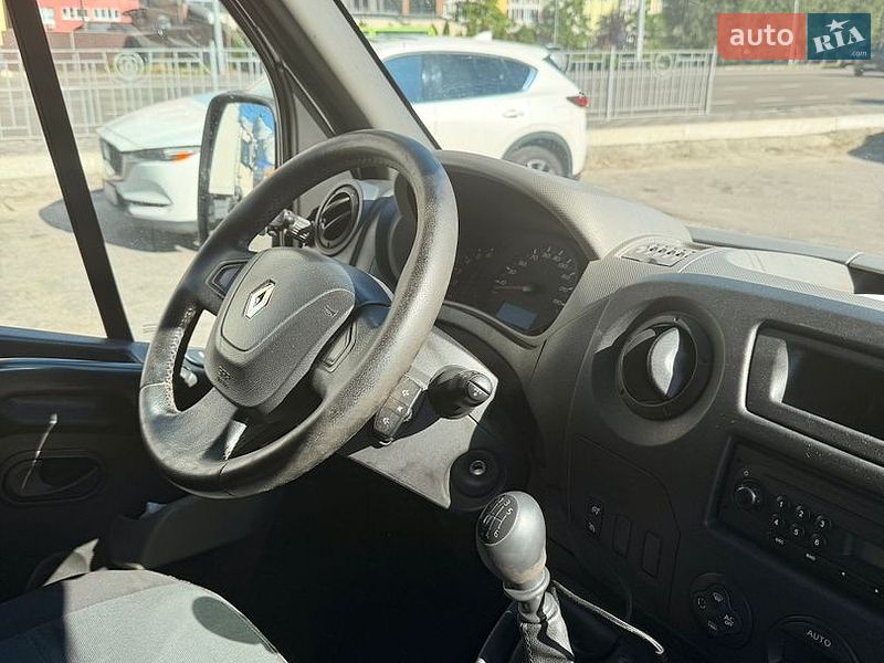 Грузовой фургон Renault Master 2011 в Броварах