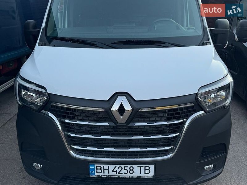 Грузовой фургон Renault Master 2023 в Долинской