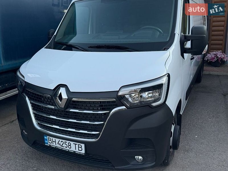 Грузовой фургон Renault Master 2023 в Долинской