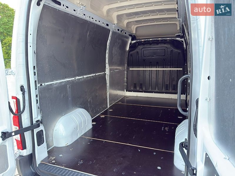 Грузовой фургон Renault Master 2020 в Дубно