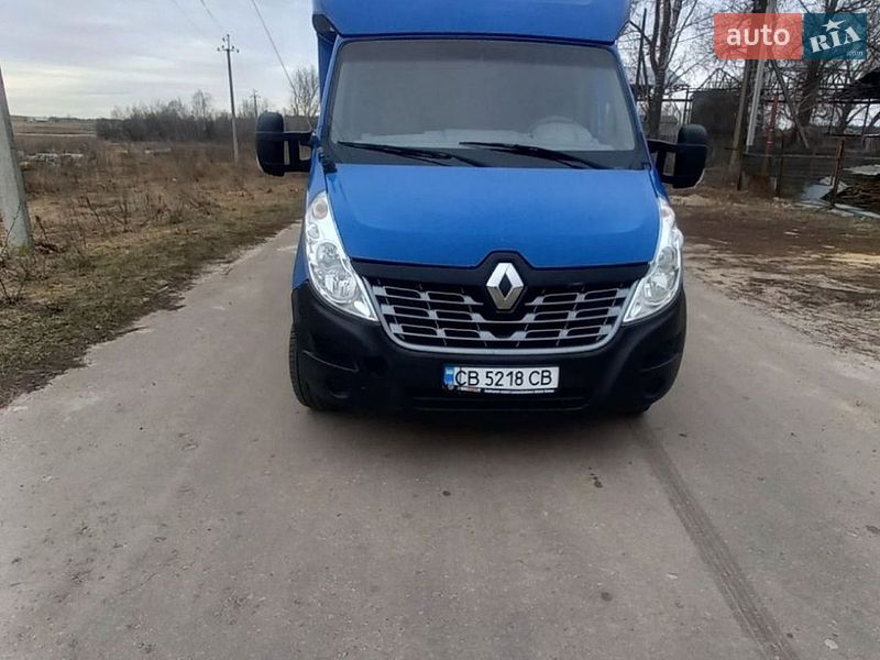 Универсал Renault Master