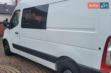 Вантажопасажирський фургон Renault Master 2013 в Мостиській