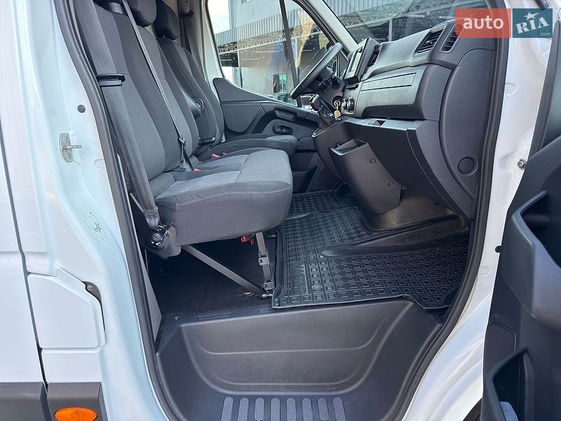 Грузовой фургон Renault Master 2020 в Дубно