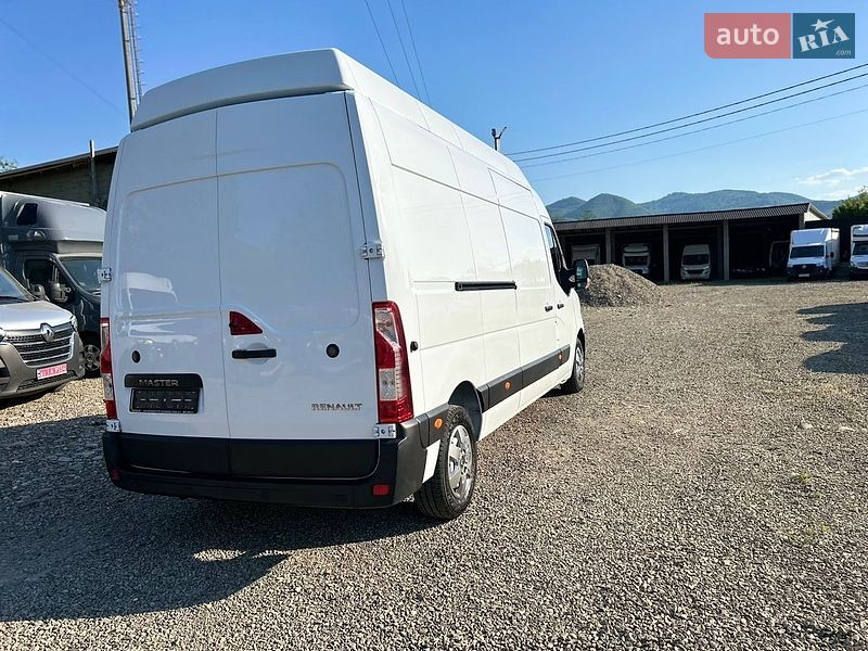 Грузовой фургон Renault Master 2021 в Хусте