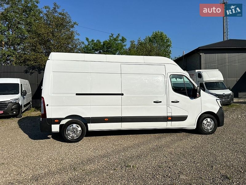 Грузовой фургон Renault Master 2021 в Хусте