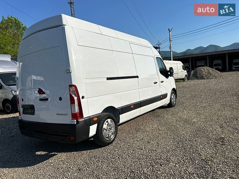 Грузовой фургон Renault Master 2021 в Хусте