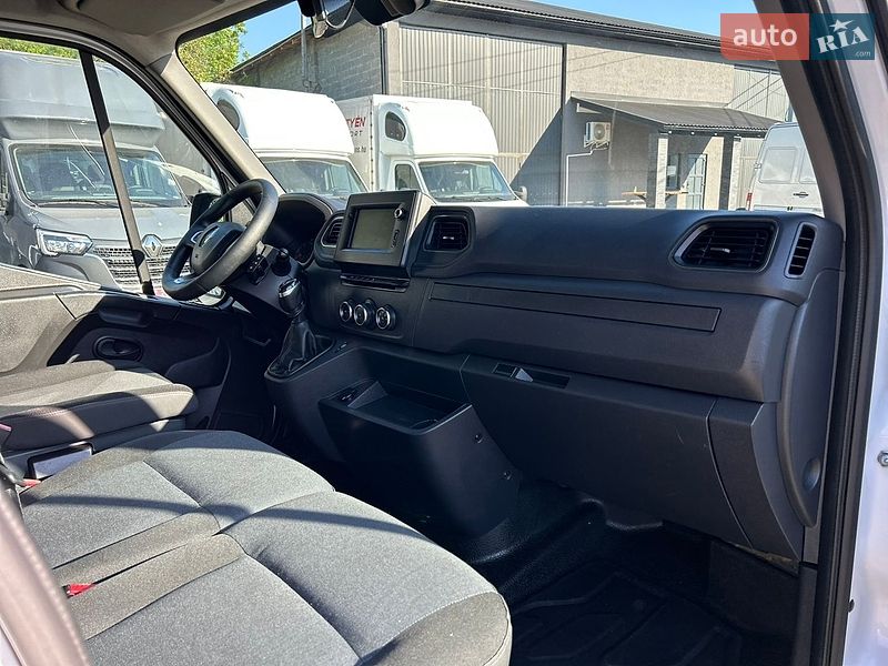 Грузовой фургон Renault Master 2021 в Хусте