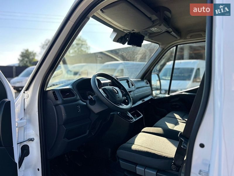 Грузовой фургон Renault Master 2021 в Хусте