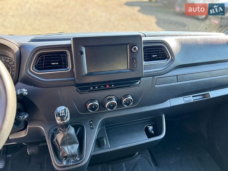 Грузовой фургон Renault Master 2021 в Хусте
