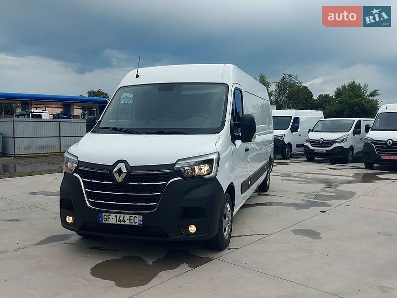 Грузовой фургон Renault Master 2022 в Млинове