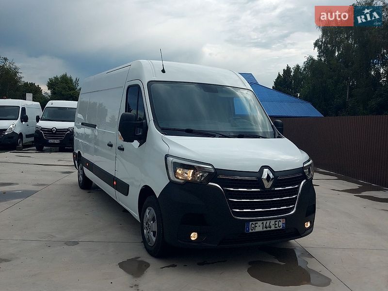 Грузовой фургон Renault Master 2022 в Млинове