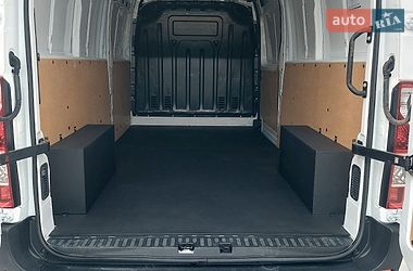 Грузовой фургон Renault Master 2022 в Млинове