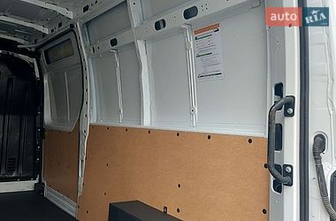 Грузовой фургон Renault Master 2022 в Млинове