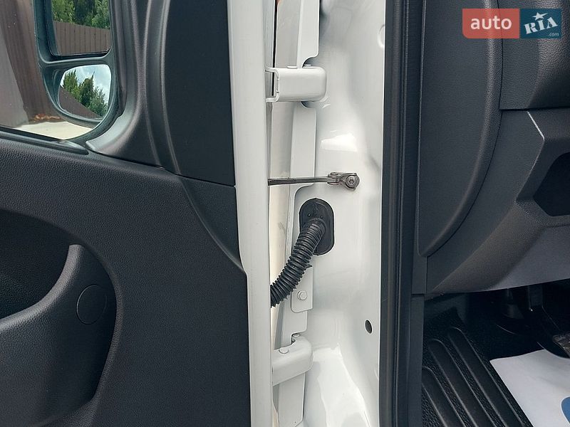 Грузовой фургон Renault Master 2022 в Млинове