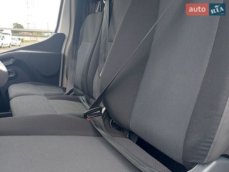 Грузовой фургон Renault Master 2022 в Млинове