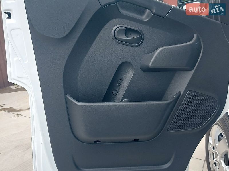 Грузовой фургон Renault Master 2022 в Млинове