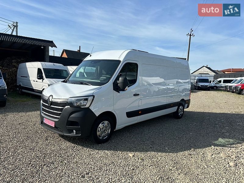 Грузовой фургон Renault Master 2022 в Хусте