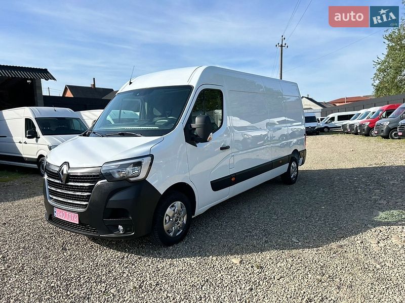 Грузовой фургон Renault Master 2022 в Хусте