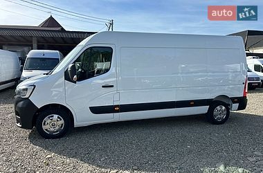 Грузовой фургон Renault Master 2022 в Хусте