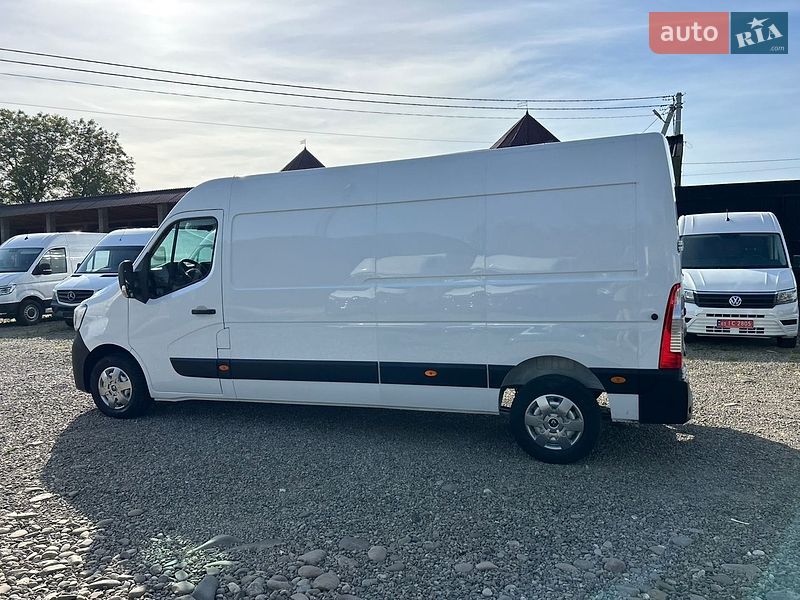 Грузовой фургон Renault Master 2022 в Хусте