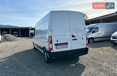 Грузовой фургон Renault Master 2022 в Хусте