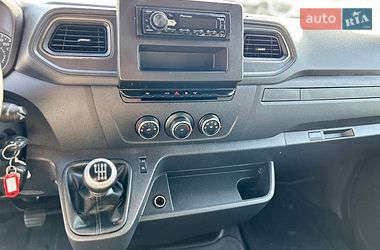 Грузовой фургон Renault Master 2022 в Хусте