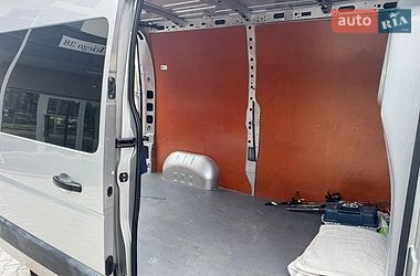 Вантажний фургон Renault Master 2017 в Новояворівську