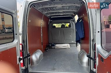 Вантажний фургон Renault Master 2017 в Новояворівську