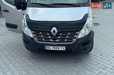 Вантажний фургон Renault Master 2017 в Новояворівську
