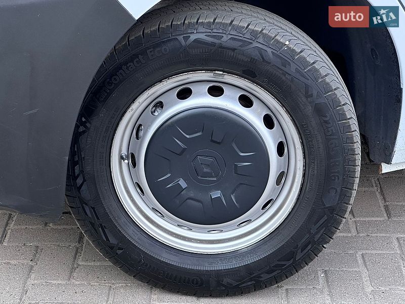 Эвакуатор Renault Master 2021 в Самборе