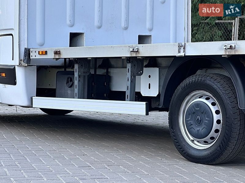 Эвакуатор Renault Master 2021 в Самборе