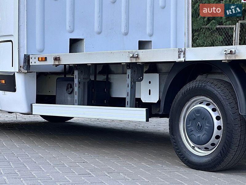 Эвакуатор Renault Master 2021 в Самборе