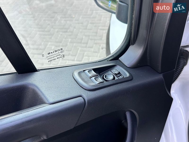 Эвакуатор Renault Master 2021 в Самборе