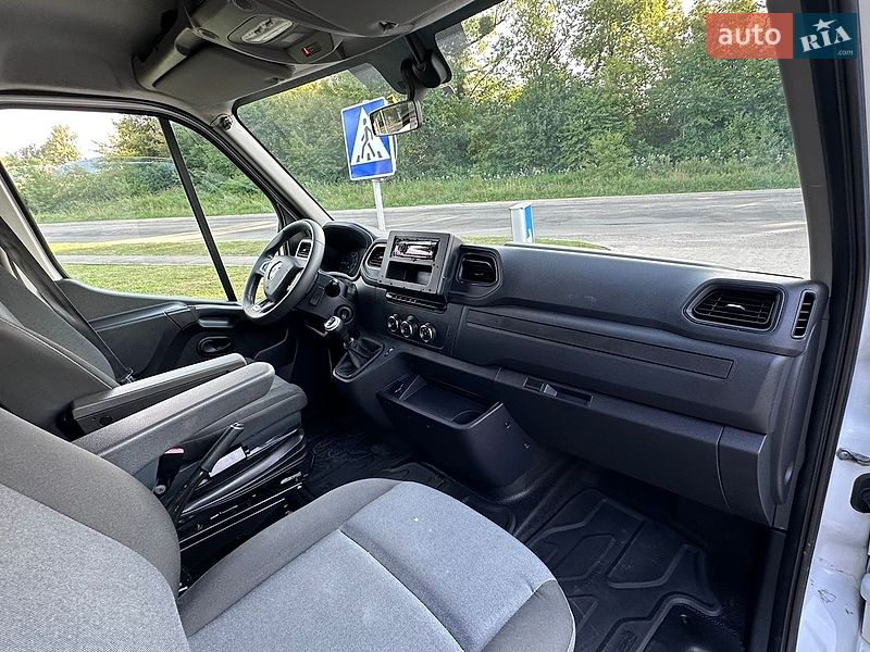 Эвакуатор Renault Master 2021 в Самборе