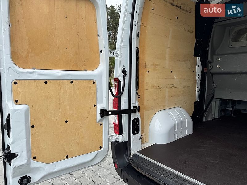 Мінівен Renault Master 2017 в Ковелі
