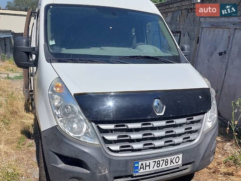 Вантажопасажирський фургон Renault Master 2012 в Одесі