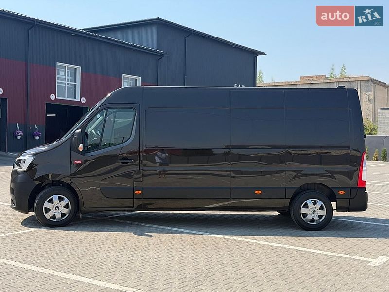 Грузовой фургон Renault Master 2022 в Дубно