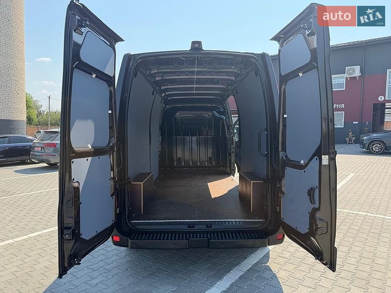 Грузовой фургон Renault Master 2022 в Дубно