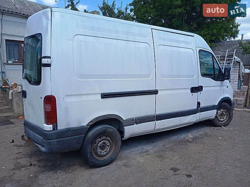Грузовой фургон Renault Master 1998 в Млинове