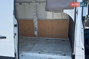 Вантажний фургон Renault Master 2015 в Жовкві