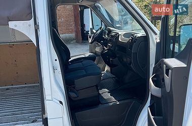 Вантажний фургон Renault Master 2015 в Жовкві